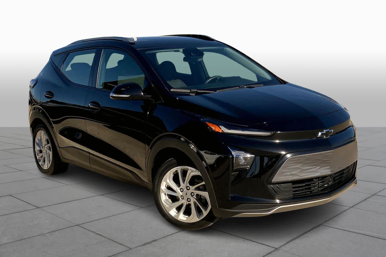 2023 Chevrolet Bolt EUV photo 2