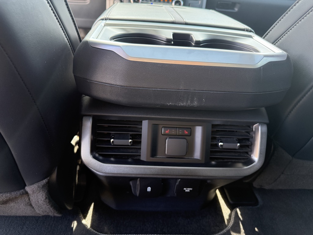 2023 Ford F-150 Platinum photo 28