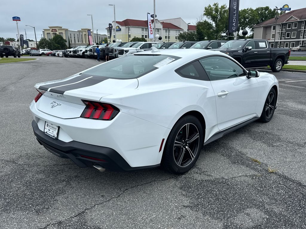 2024 Ford Mustang EcoBoost photo 3