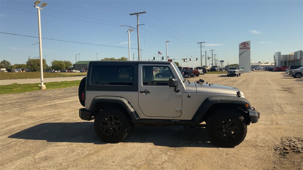 2014 Jeep Wrangler Willys Wheeler photo 8