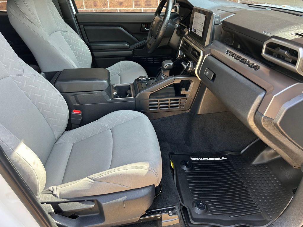2024 Toyota Tacoma SR5 photo 23