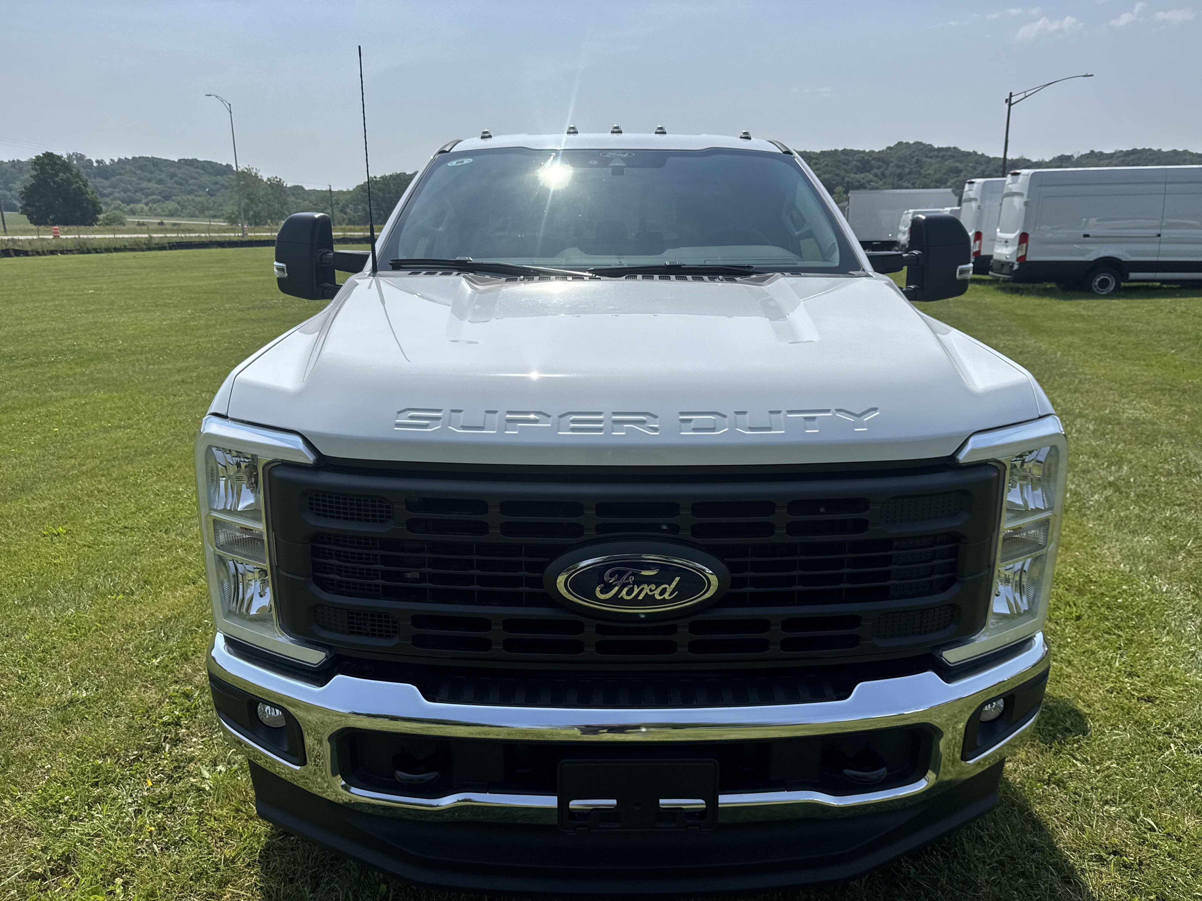 2025 Ford F-250 XL photo 2