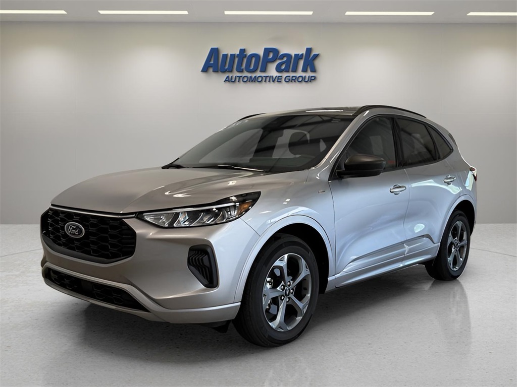 2023 Ford Escape ST-Line photo 3