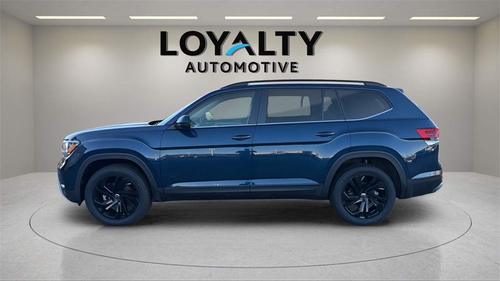 2022 Volkswagen Atlas V6 SE Technology photo 2