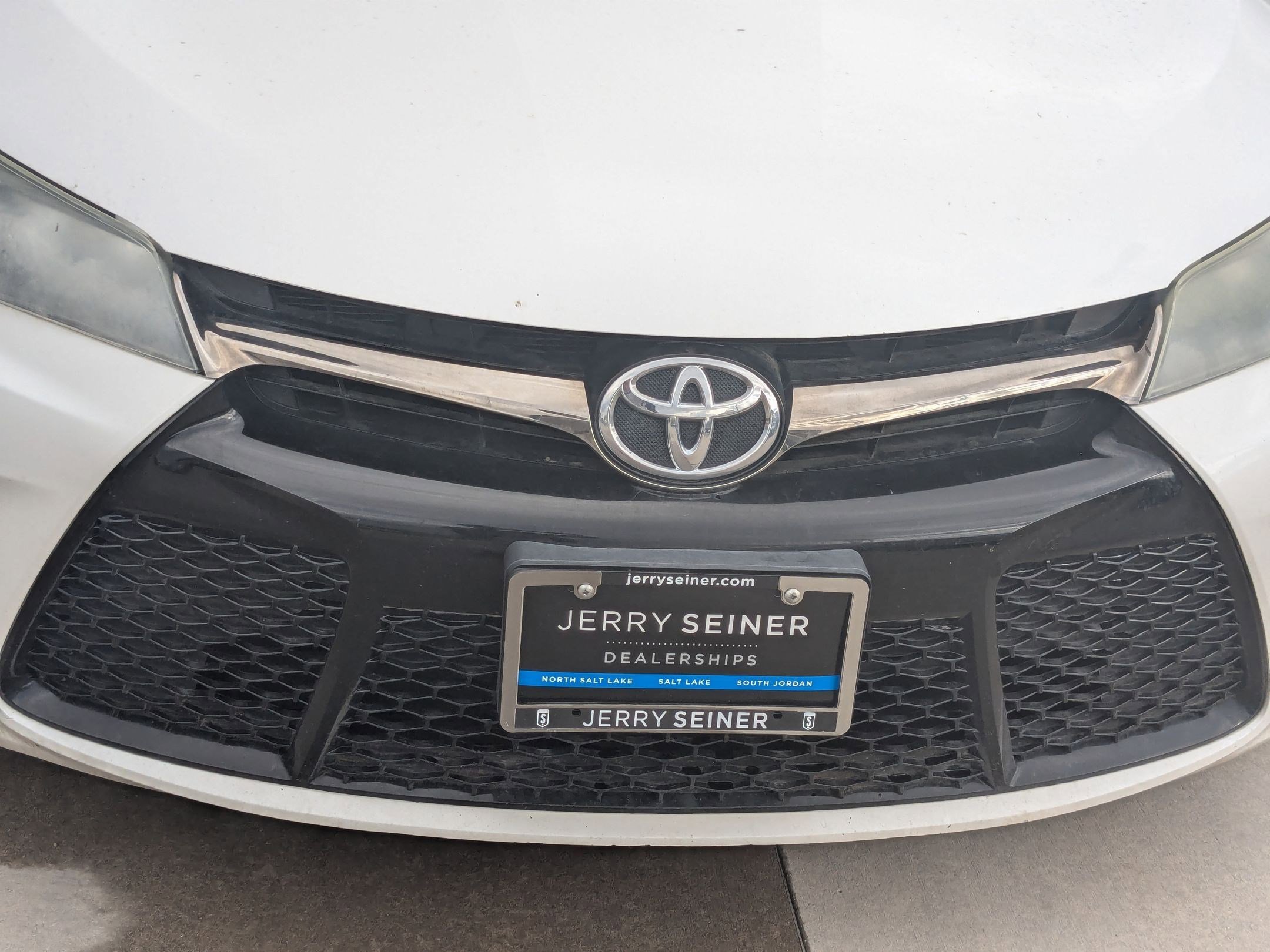 2015 Toyota Camry XSE photo 6