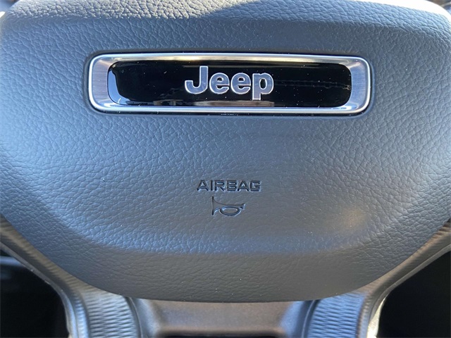 2025 Jeep Grand Cherokee Altitude photo 26