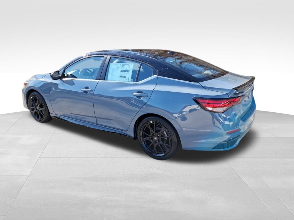 2025 Nissan Sentra SR photo 4