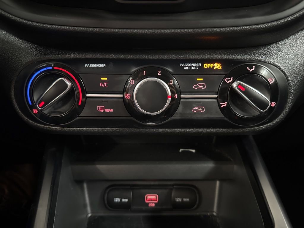 2022 Kia Soul LX photo 23