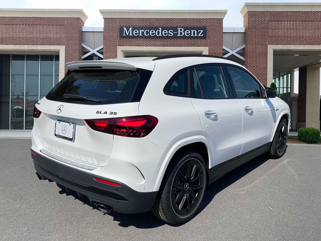 2025 Mercedes Benz GLA AMG 35 4MATIC photo 3