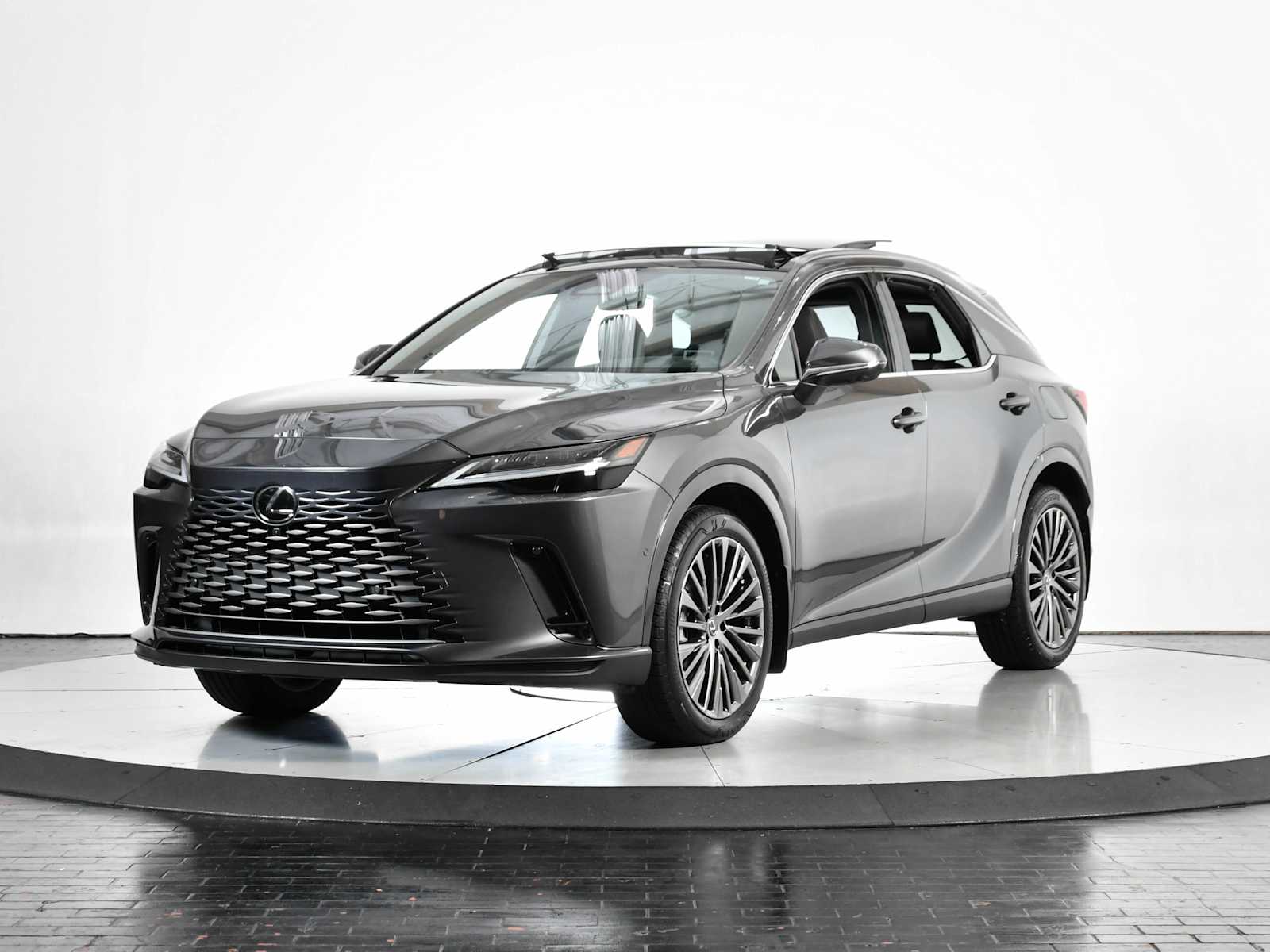 2025 Lexus RX PHEV 450h+'s photo