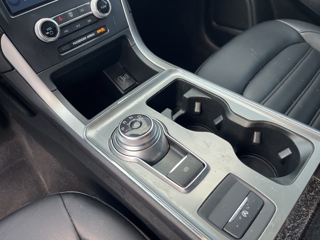 2022 Ford Edge SEL photo 25