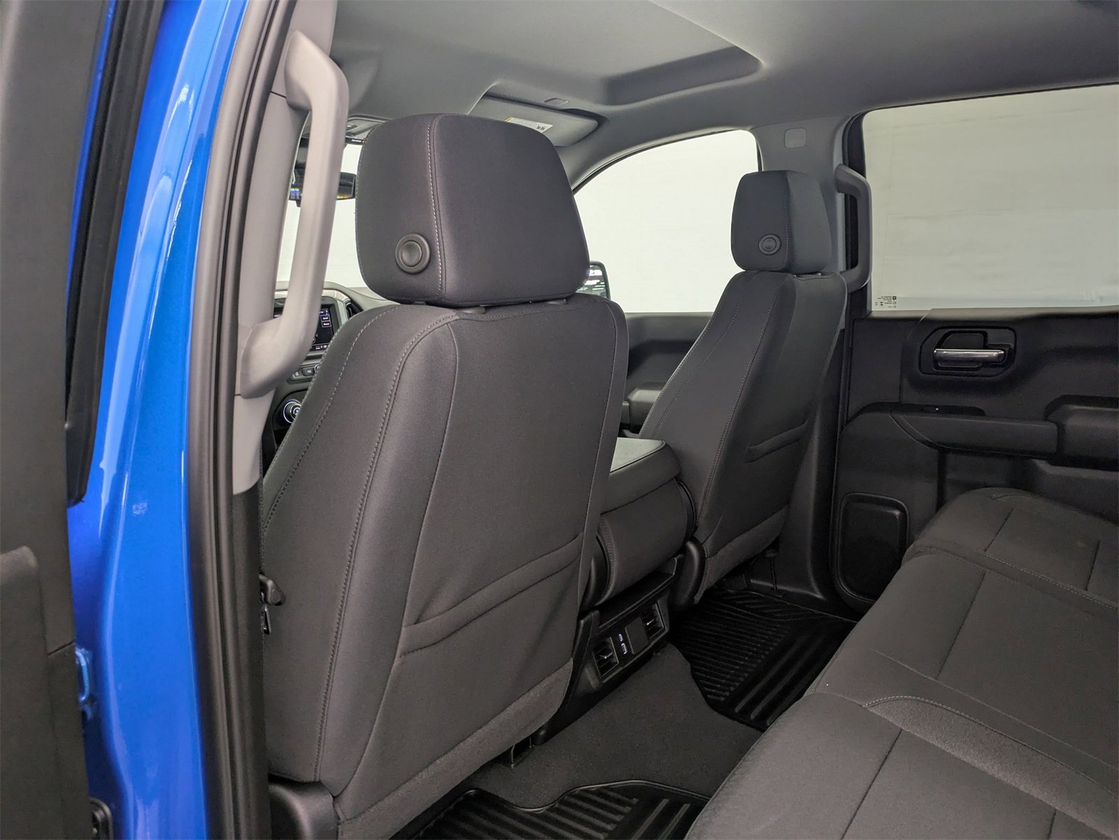2025 Chevrolet Silverado 1500 Custom photo 20