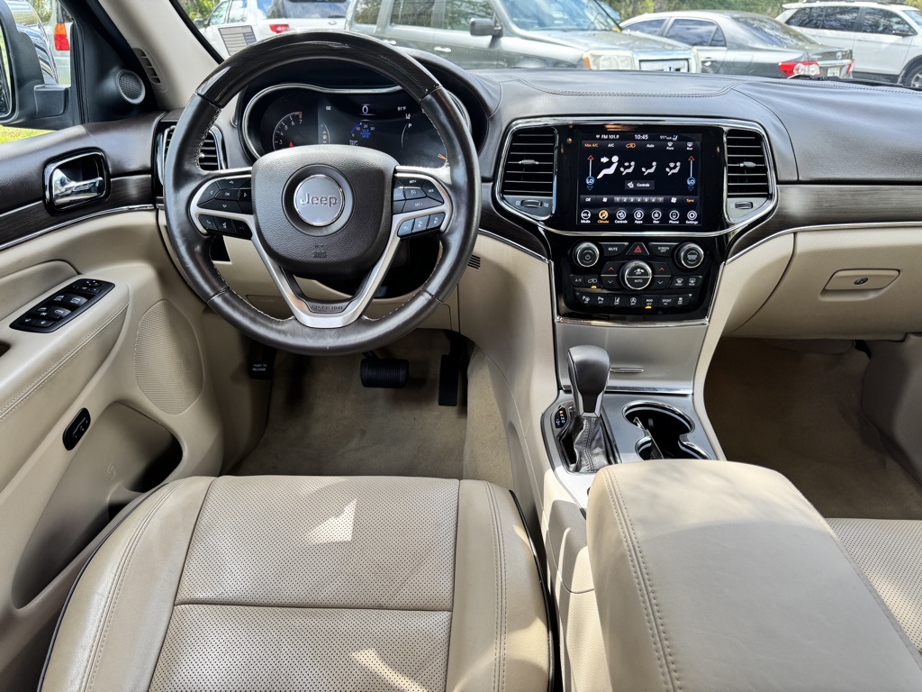 2021 Jeep Grand Cherokee Overland photo 13