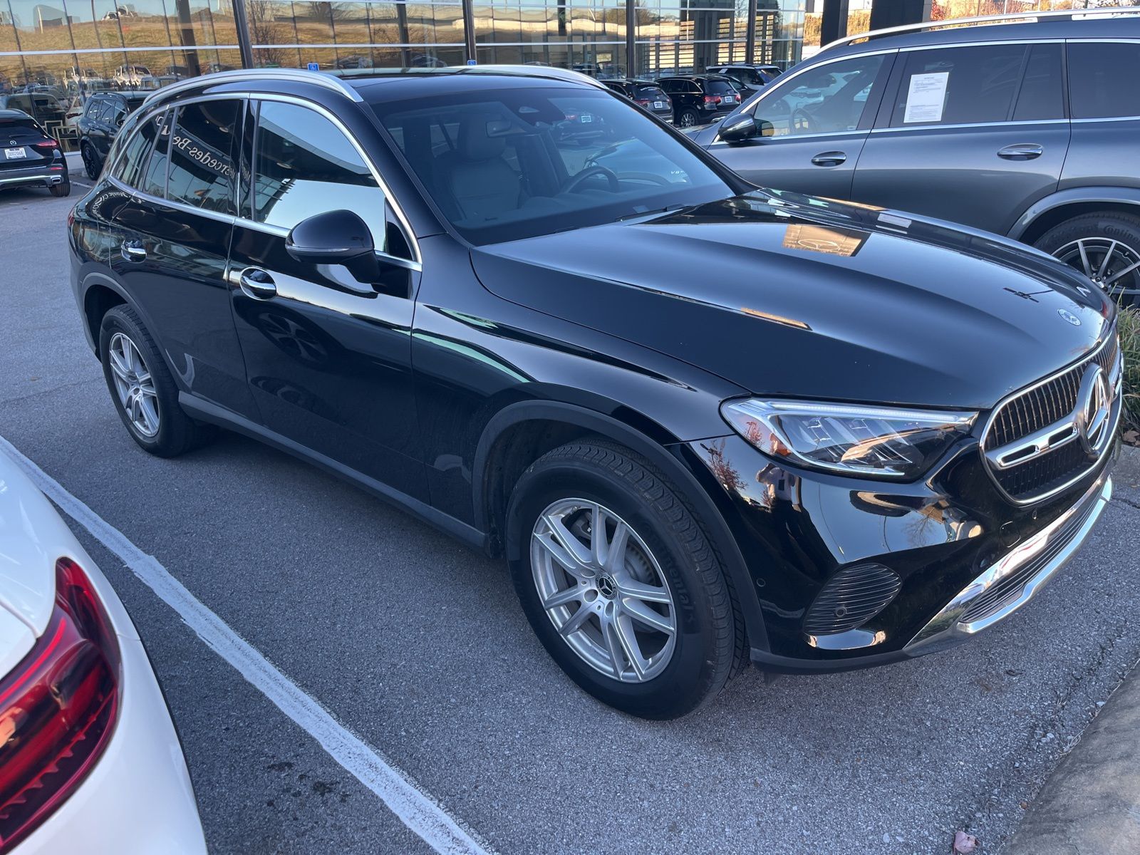 2023 Mercedes-Benz GLC GLC300's photo