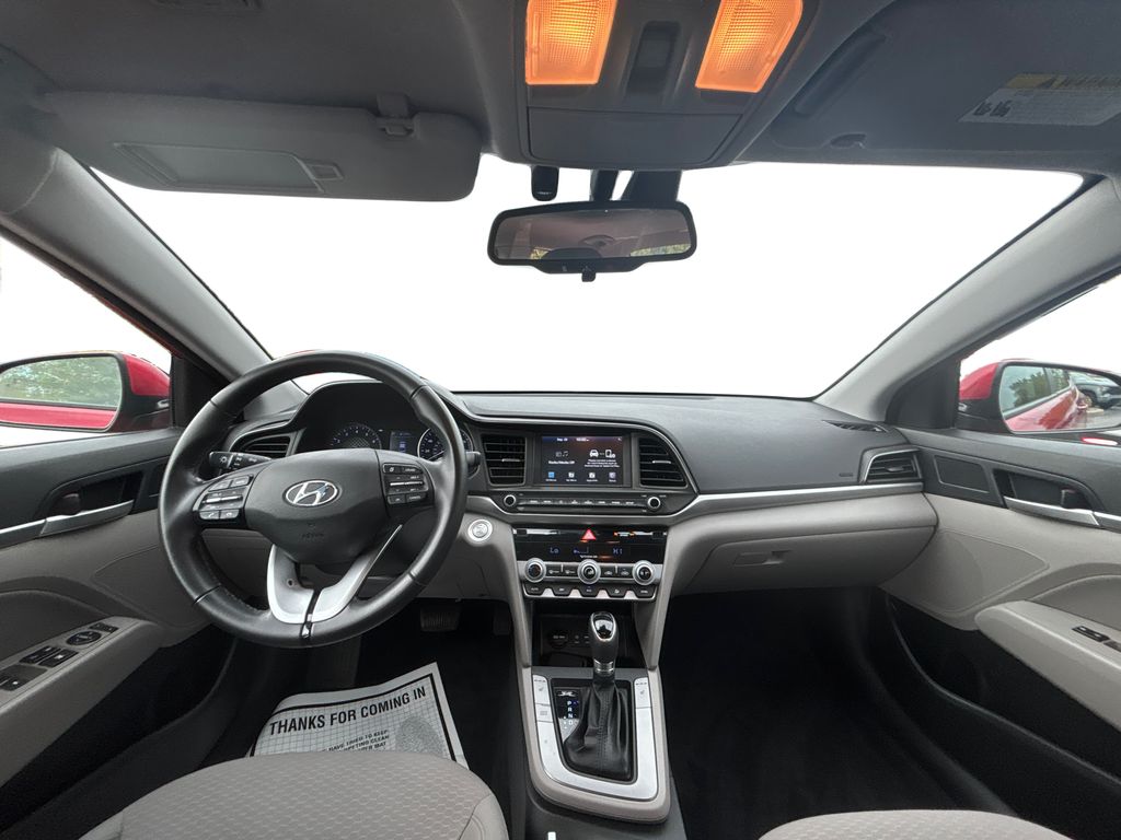 2020 Hyundai Elantra Value Edition photo 15