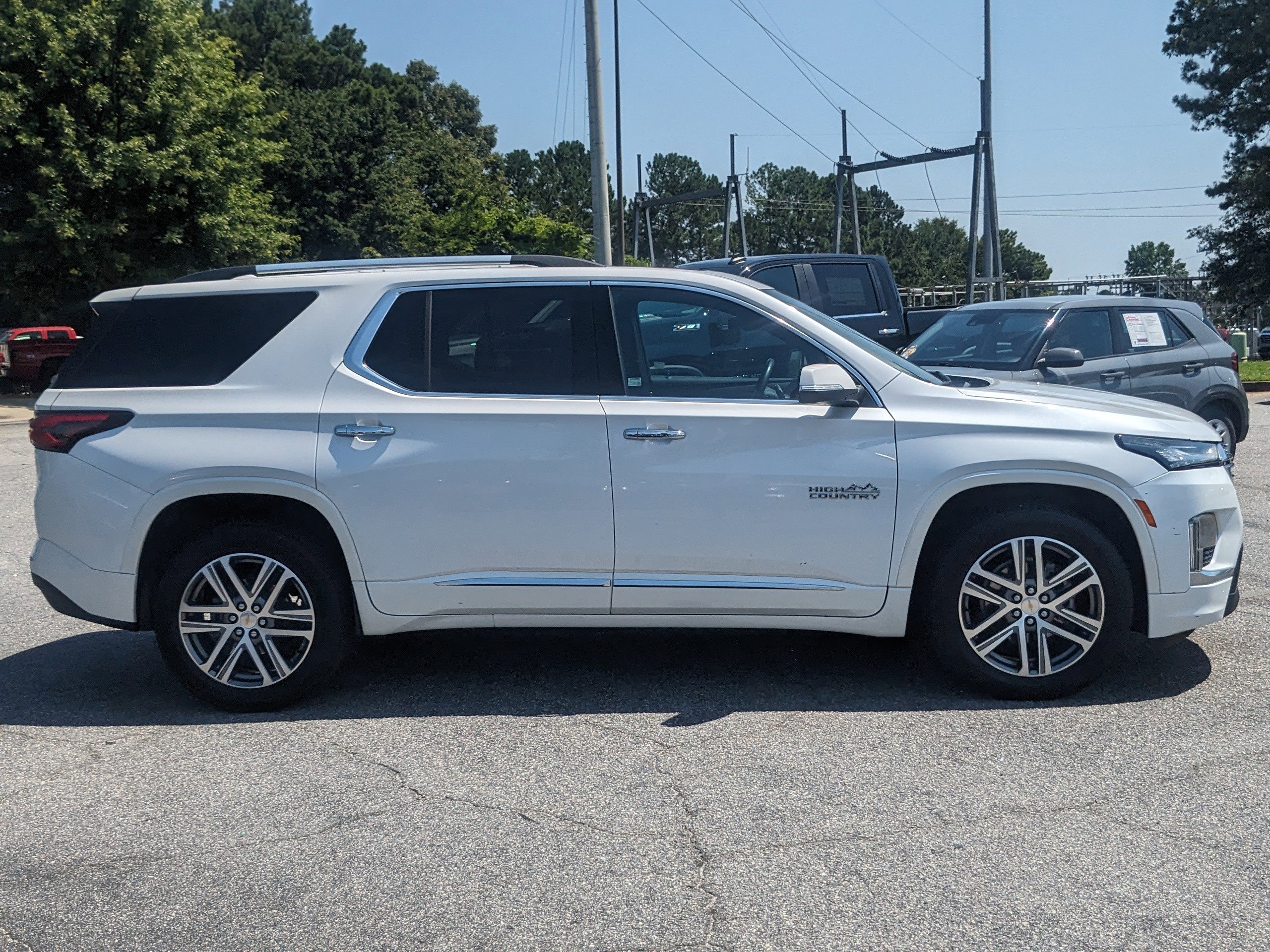 2023 Chevrolet Traverse High Country photo 3