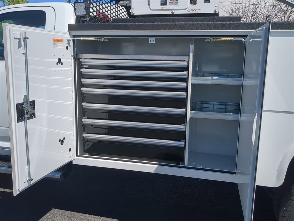 2024 Ram 5500 Tradesman photo 11