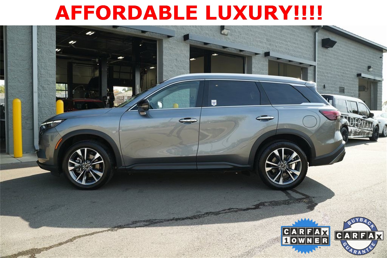 2024 INFINITI QX60 LUXE's photo