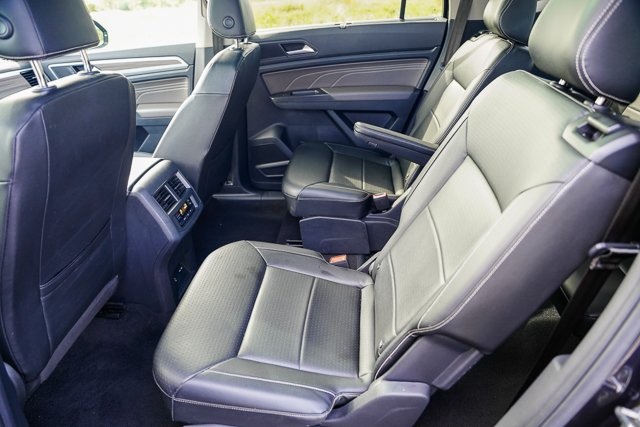 2022 Volkswagen Atlas SEL photo 19