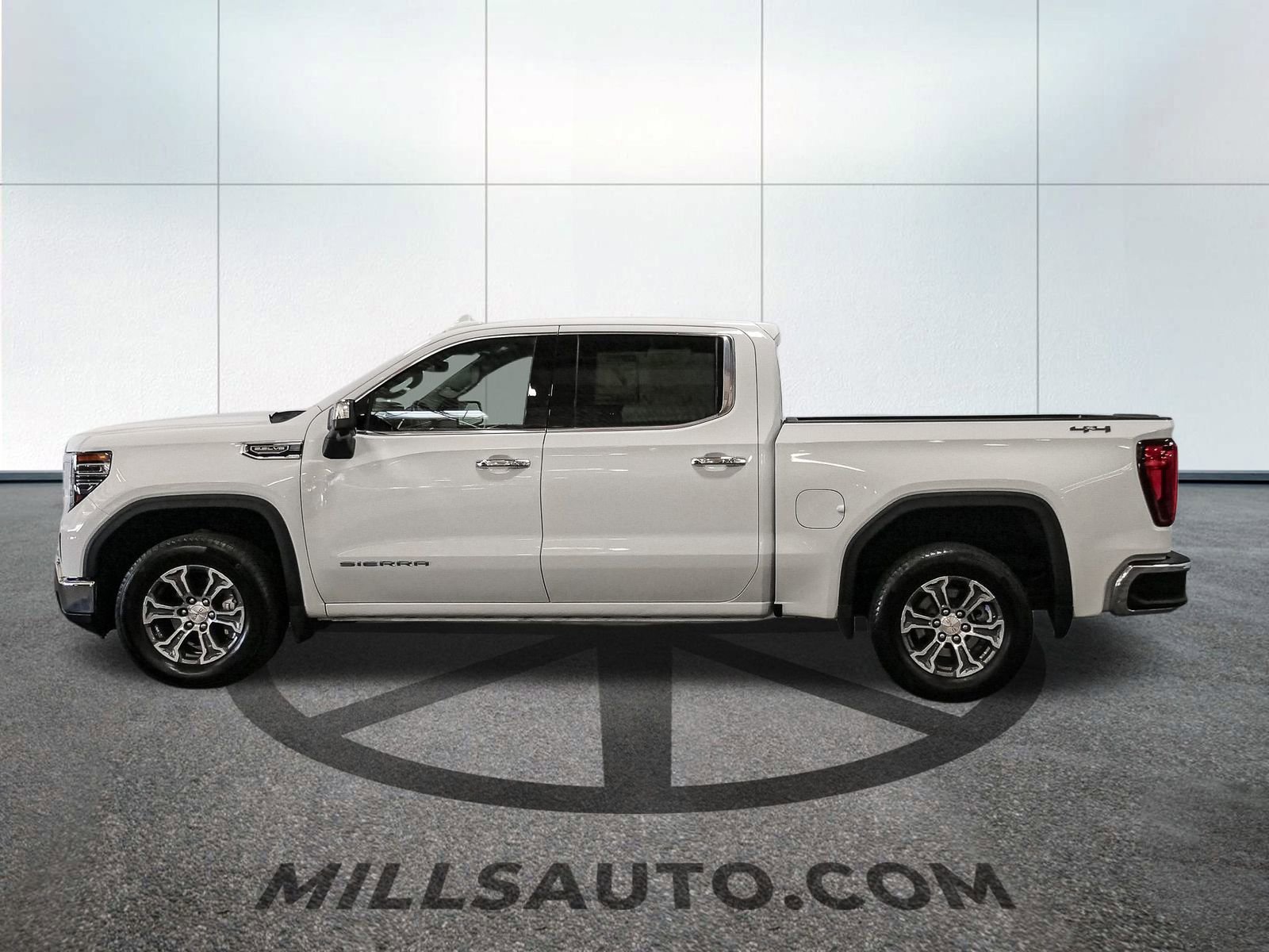 2025 Gmc Sierra 1500 SLT photo 2