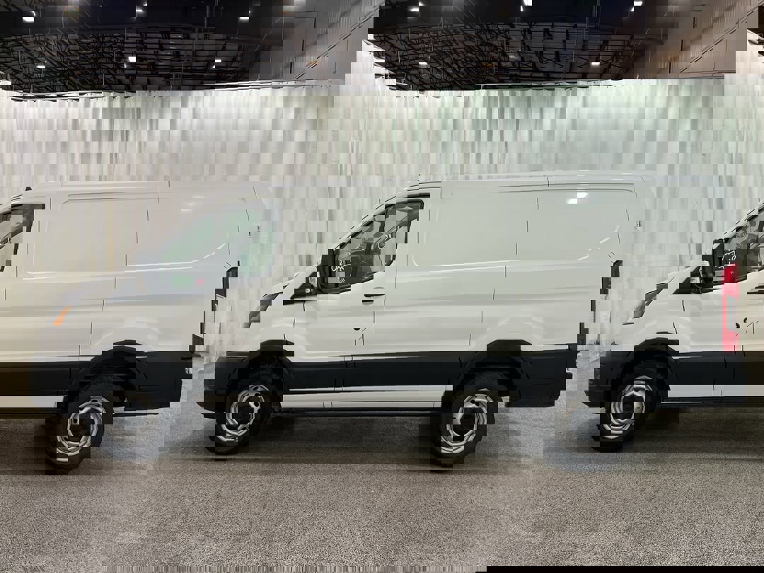2025 Ford Transit Cargo Van photo 4