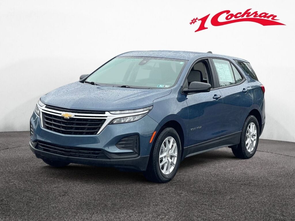 2024 Chevrolet Equinox LS photo 3