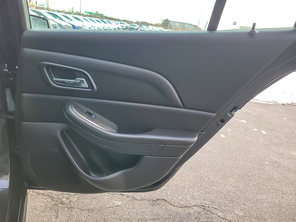 2015 CHEVROLET MALIBU - Image 17