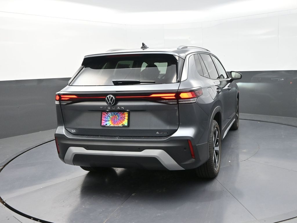 2025 Volkswagen Tiguan SE photo 6