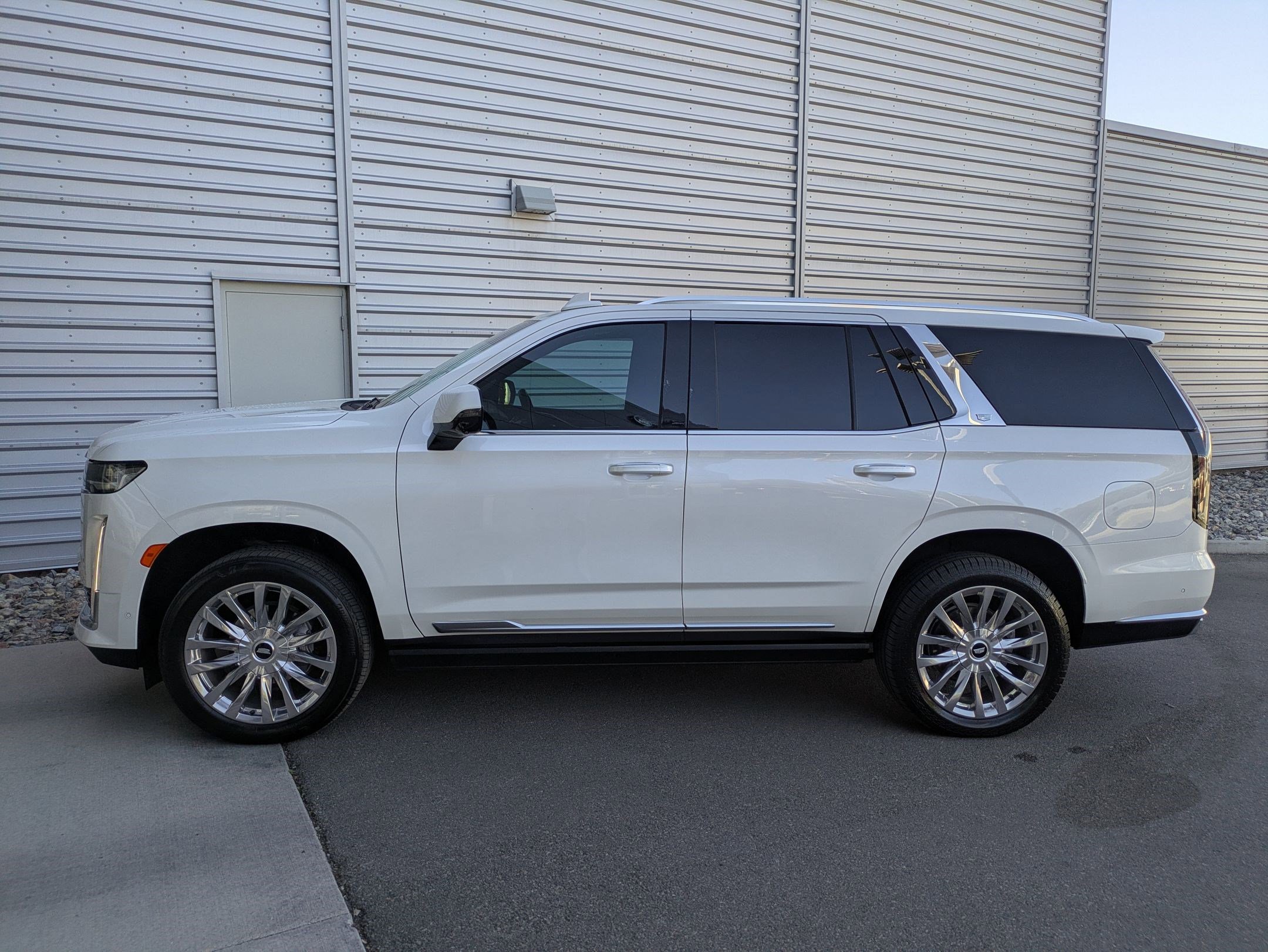2024 Cadillac Escalade Premium Luxury photo 2
