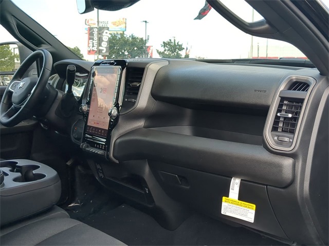 2025 Ram 2500 Tradesman photo 28