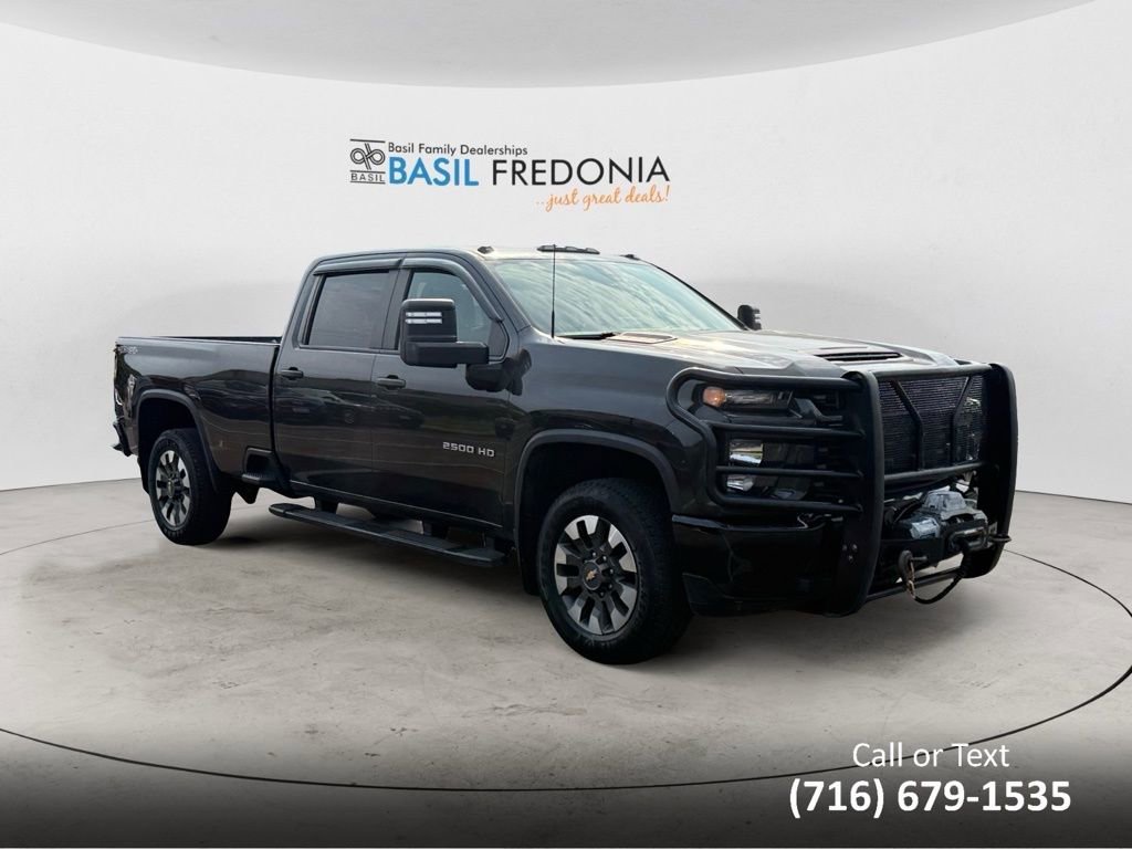 2021 Chevrolet Silverado 2500HD Custom photo 5