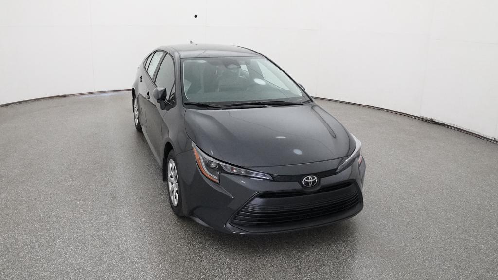 2025 Toyota Corolla LE photo 32