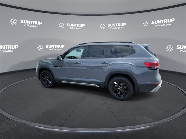 2025 Volkswagen Atlas Peak Edition SE Technology photo 10