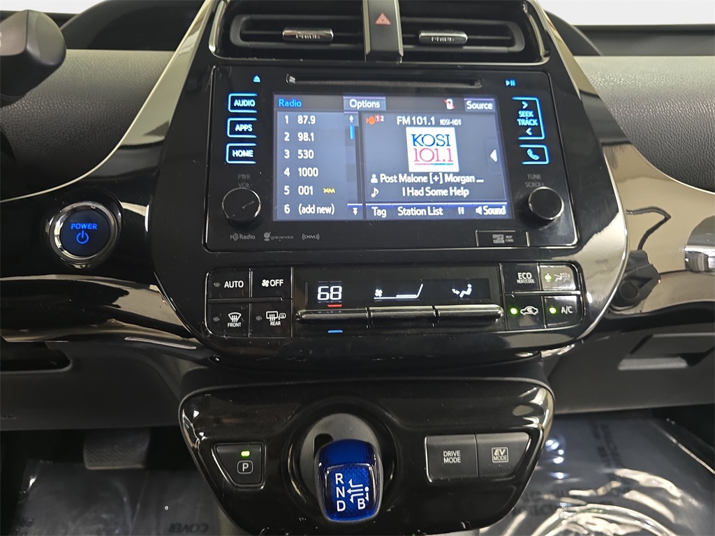 2018 Toyota Prius Three photo 20