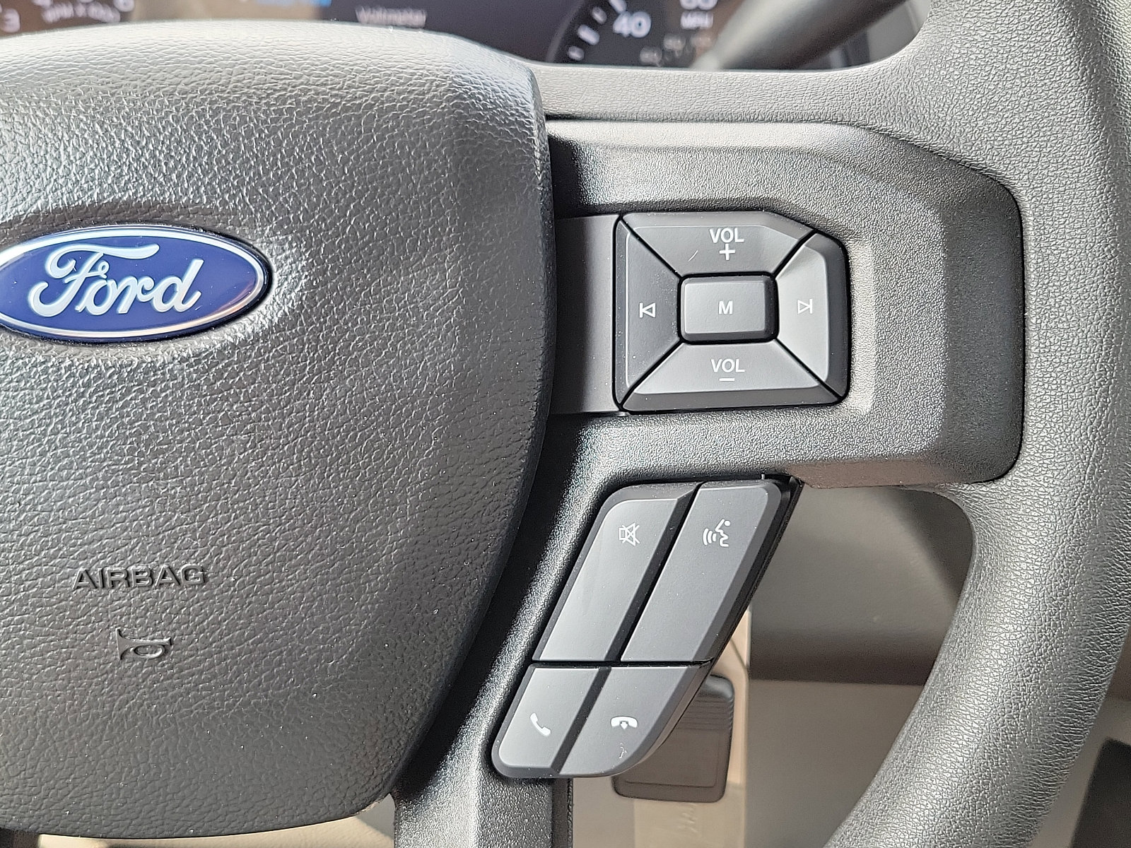 2024 Ford E-350 photo 10