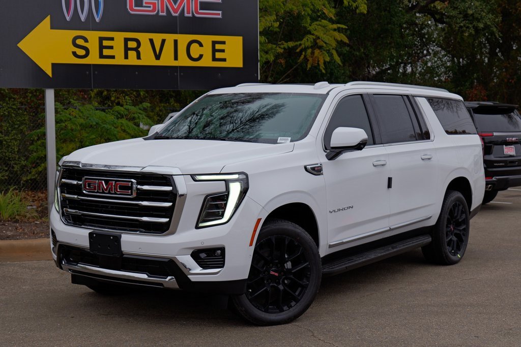 2026 GMC Yukon XL Elevation's photo