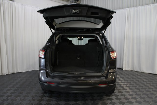2017 Chevrolet Traverse 2LT photo 7