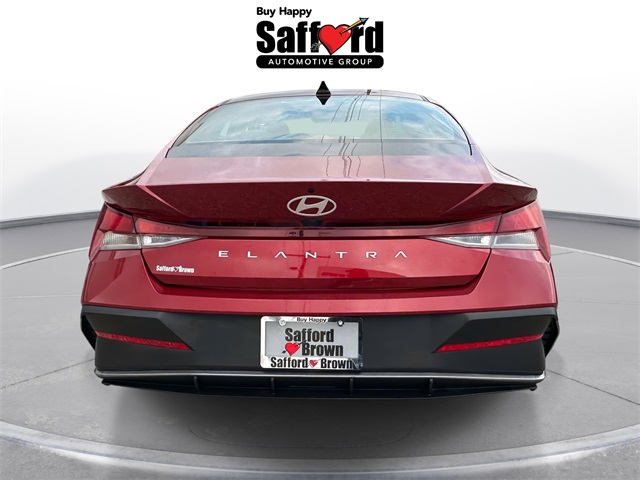 2024 Hyundai Elantra SEL photo 6
