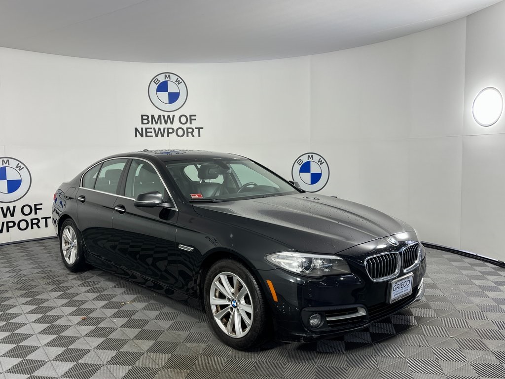 2015 BMW 5 Series 528i's photo