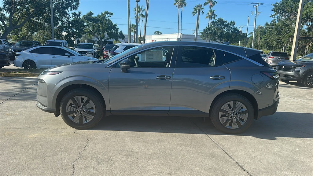 2025 Nissan Murano SL photo 2
