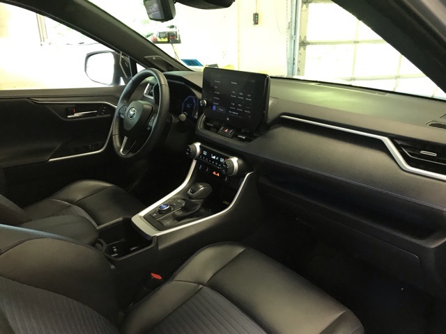 2023 Toyota RAV4 Hybrid XSE photo 14