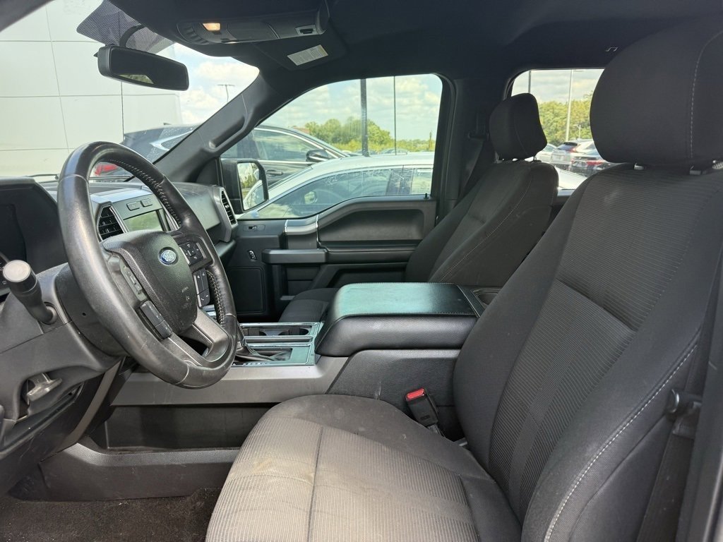 2017 Ford F-150 XLT photo 11