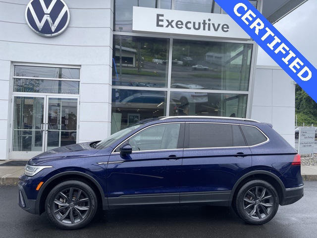 2022 Volkswagen Tiguan SE photo 2