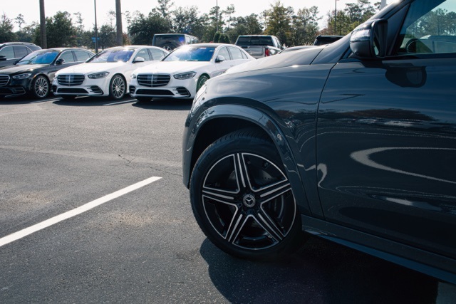 2026 Mercedes Benz GLE 350 4MATIC photo 3