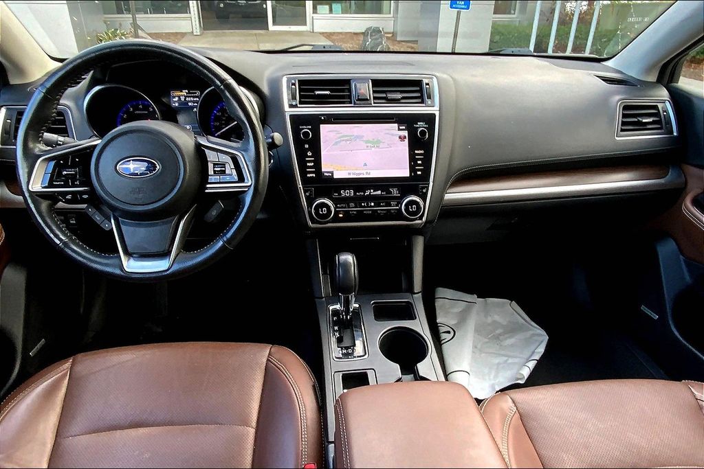 2018 Subaru Outback 2.5i Touring photo 13