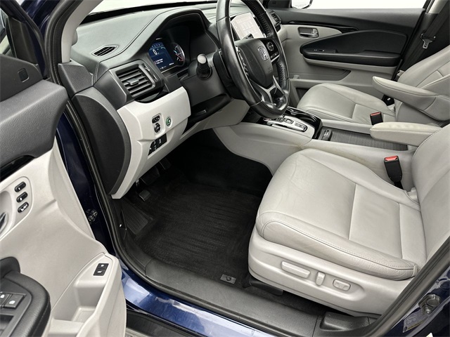 2019 Honda Pilot Touring photo 3