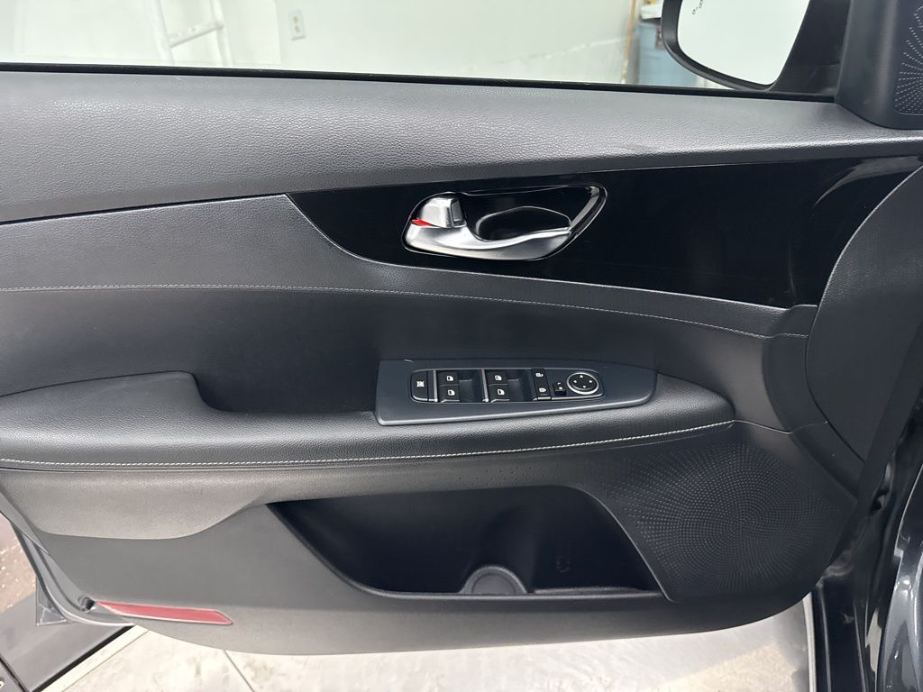 2020 Kia Forte EX photo 15