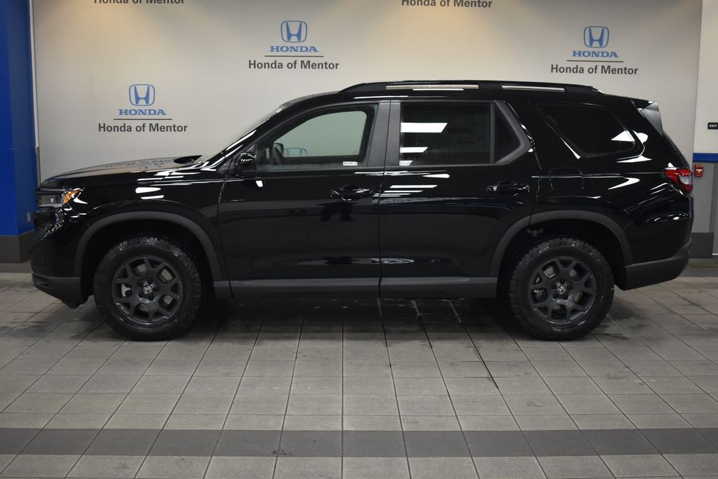 2025 Honda Pilot TrailSport photo 4
