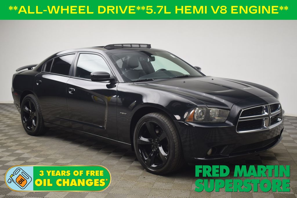 2013 Dodge Charger R/T's photo