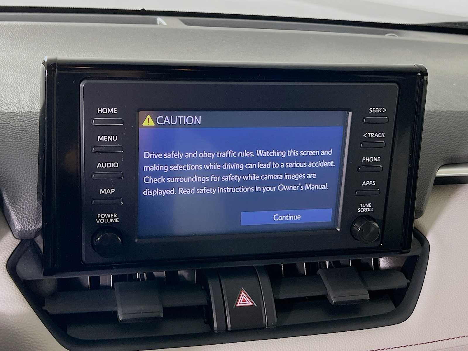 2019 Toyota RAV4 XLE photo 11
